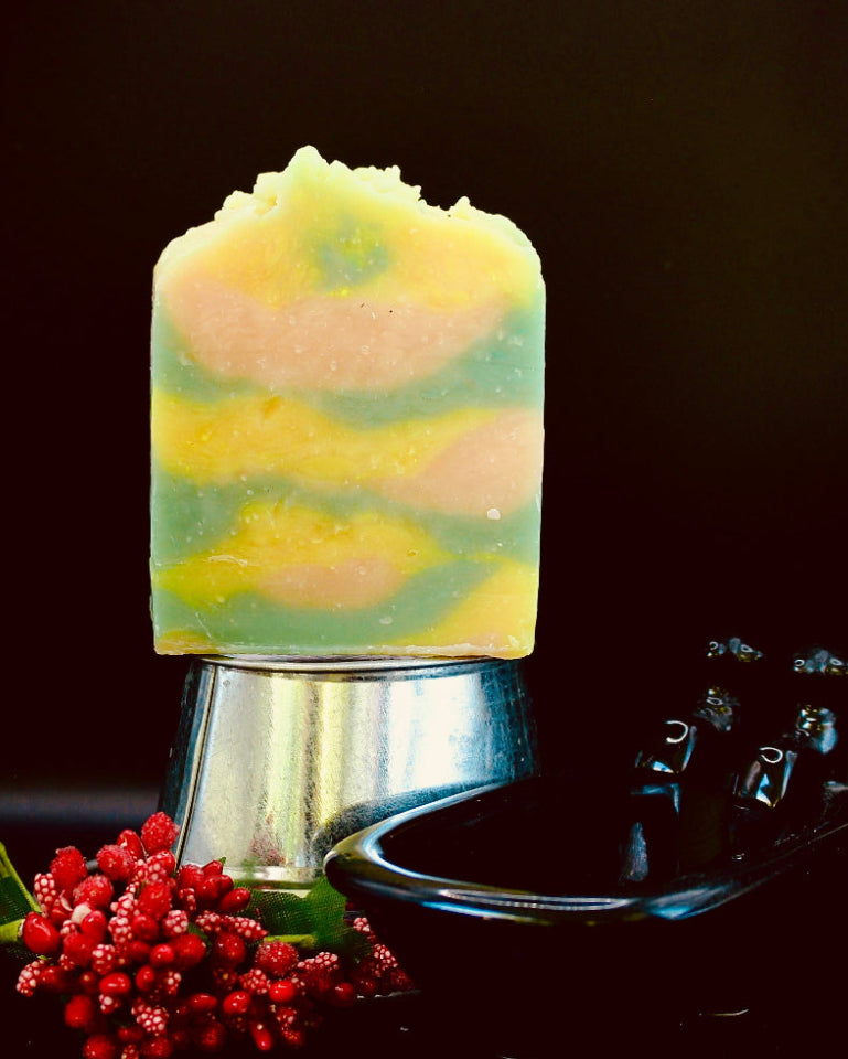 Tropical tranquility is more than just a cleansing bar; it's an invitation to a moment of simple, natural bliss. It’s for those who appreciate natural ingredients, crave a gentle yet effective cleanse, and long for a touch of everyday luxury that transports them to a tranquil, sun-kissed paradise.